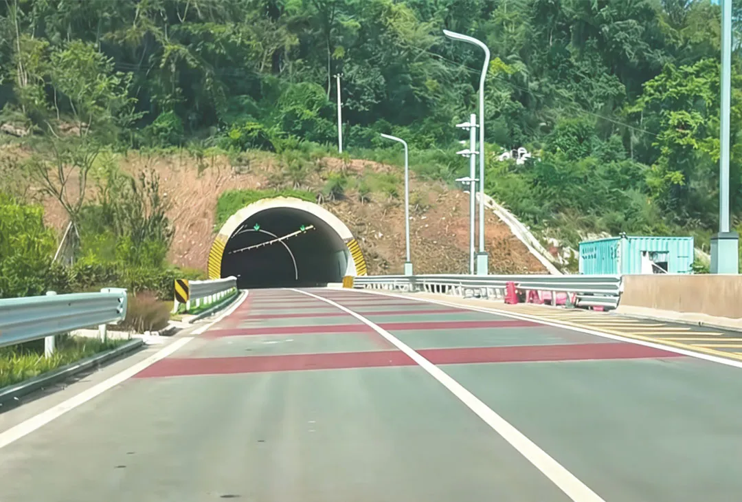 Baoding Mountain–North Mountain Express Corridor Project Emergency Broadcasting and Intercom System